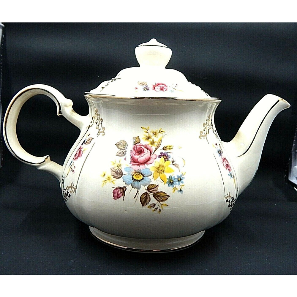 Sadler Gold Trimmed Floral Teapot Made In England Vintage 1940's